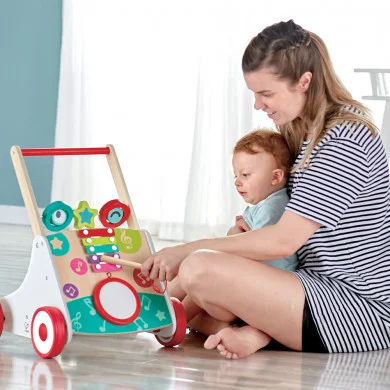 Il mio primo carrettino musicale Hape
