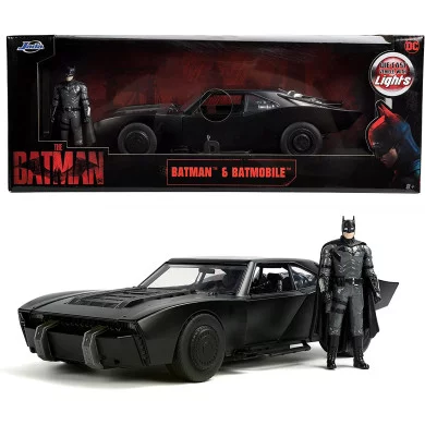 Batman Batmobile versione 2022 scala 1:18