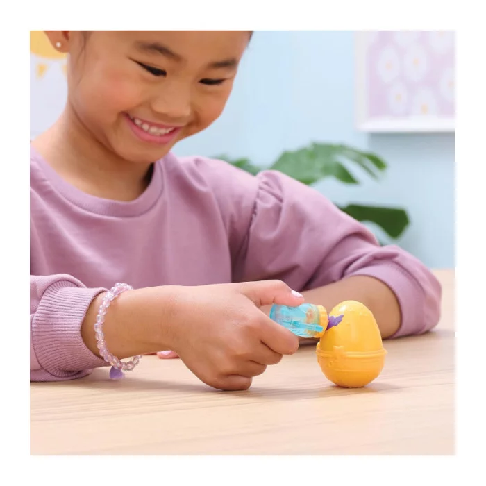 HATCHIMALS Alive Confezione Singola con Mini Personaggi in Uova Che Si Schiudono con l'Acqua