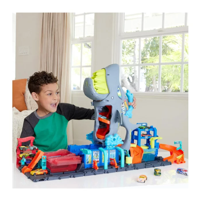 Hot Wheels 'Let's Race' Netflix Mega Squalo Autolavaggio HTN82