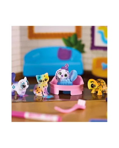 Washimals Pets Spray Boutique Set attività Colora Lava Ricolora con 4 Cuccioli Crayola