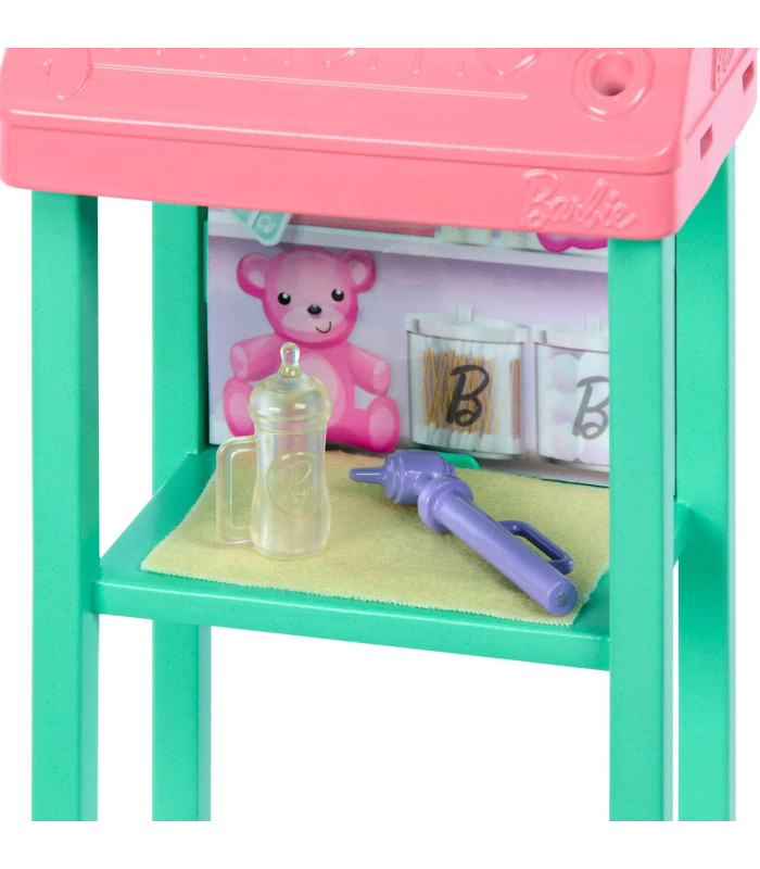 Barbie Carriere Pediatra – Bambola con Neonato, Lettino e