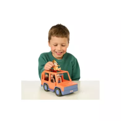 Bluey Heeler Family Road Trip – Auto 4x4 con Personaggio Chilli Incluso, Veicolo Giocattolo per Bambini 3+ Anni