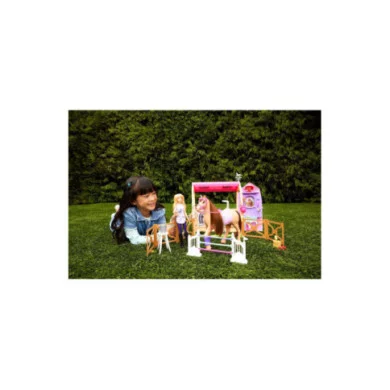 Barbie Stalla Ultimate Stable – Set con Cavallo, Bambola e 25 Accessori, 6 Aree di Gioco 3+ Anni JDN43