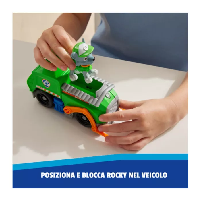 Paw Patrol Camion della Raccolta Rifiuti di Rocky con Veicolo e Personaggio 3+ Anni, Gioco Immaginazione Bambini