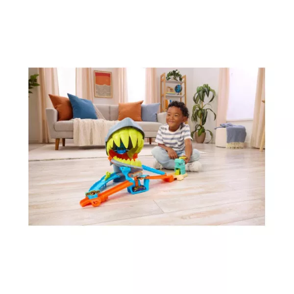Hot Wheels Squalo Scontri in Spiaggia - Pista con Lanciatore e Veicolo, 4+ Anni