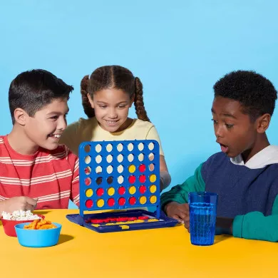 Gioco da Tavolo Forza 4 Hasbro, Custodia Valigetta e Segnapunti, Gioco Strategia 6+ Anni