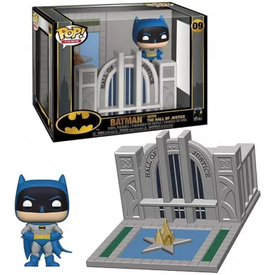 Funko POP Town 44469 Batman with Hall of Justice